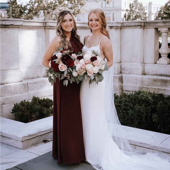 Formal dress - Picture 4 of 4